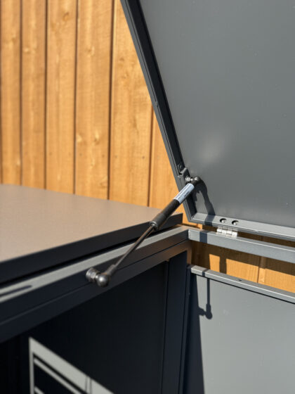 Metāla vienvietīga atkritumu konteinera nojume - Image 11